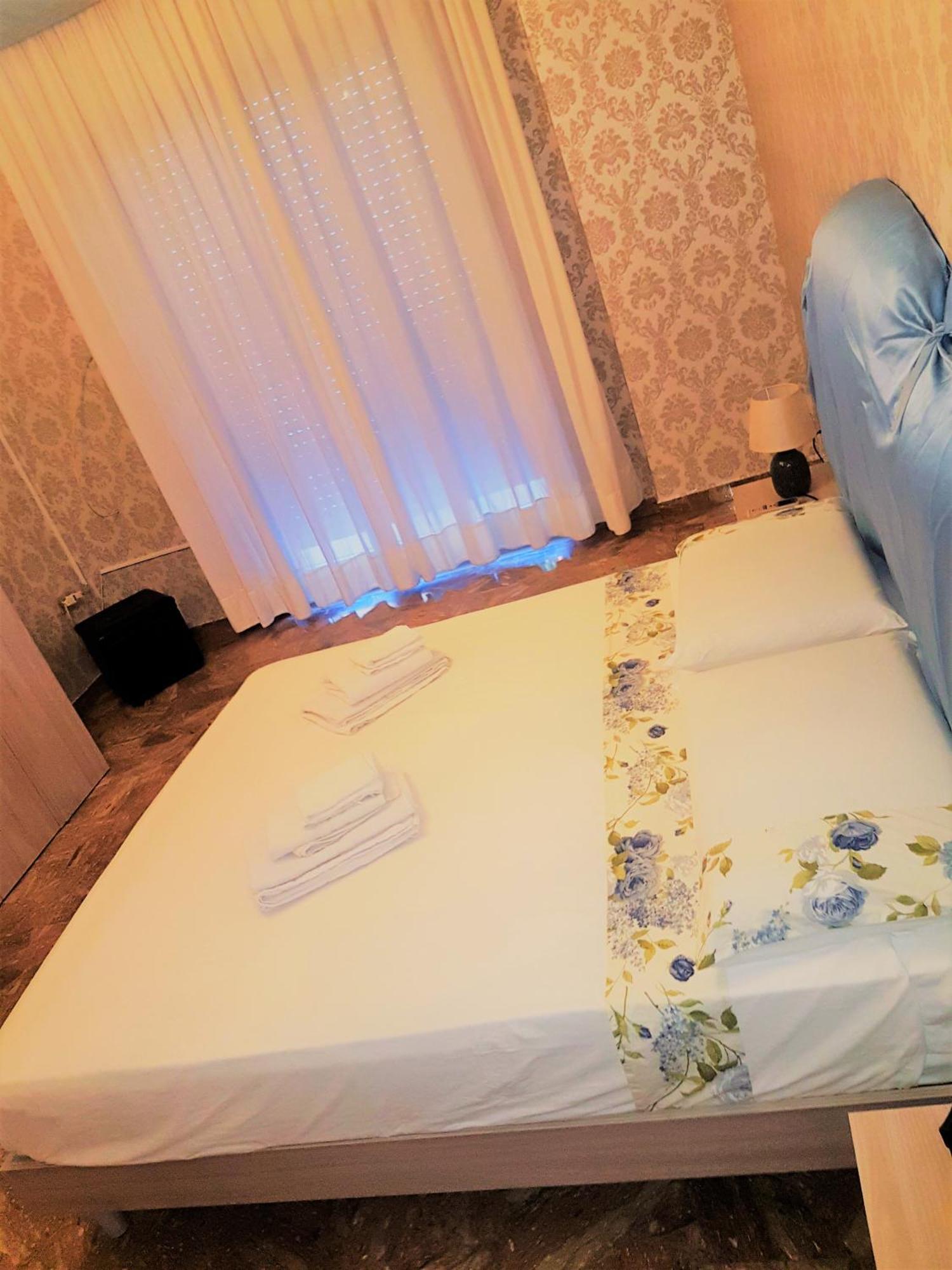 Appartement La Dimora Di Antonietta - Centro Storico à Naples Extérieur photo